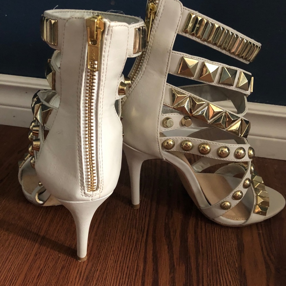 Shoes - Picture 2 of 3